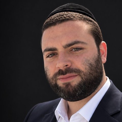 Portrait of Moishe Fekete, Managing Partner of Rover Equity